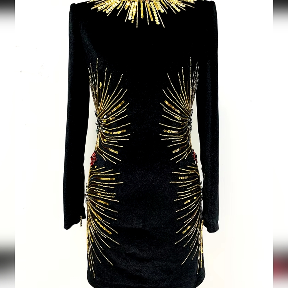 Women's Long Sleeve Stunning Sequined Rhinestone  Beaded Velvet Dress - Picture 7 of 11
